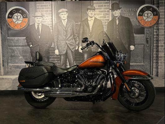 HARLEY-DAVIDSON SOFTAIL HERITAGE 1868 CLASSIC