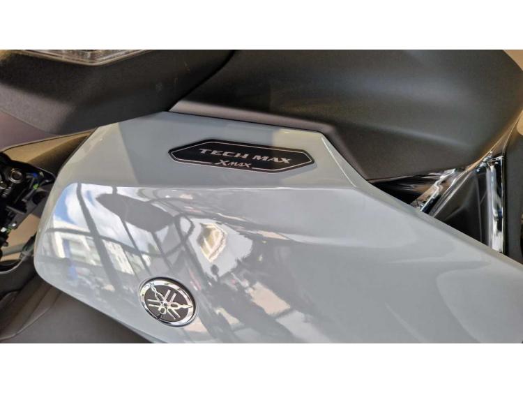 YAMAHA XMAX 300 Tech Max