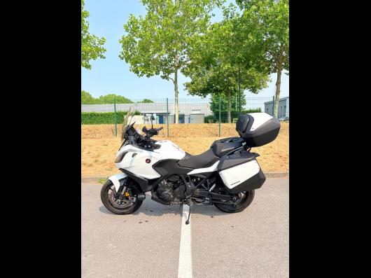 HONDA NT1100D