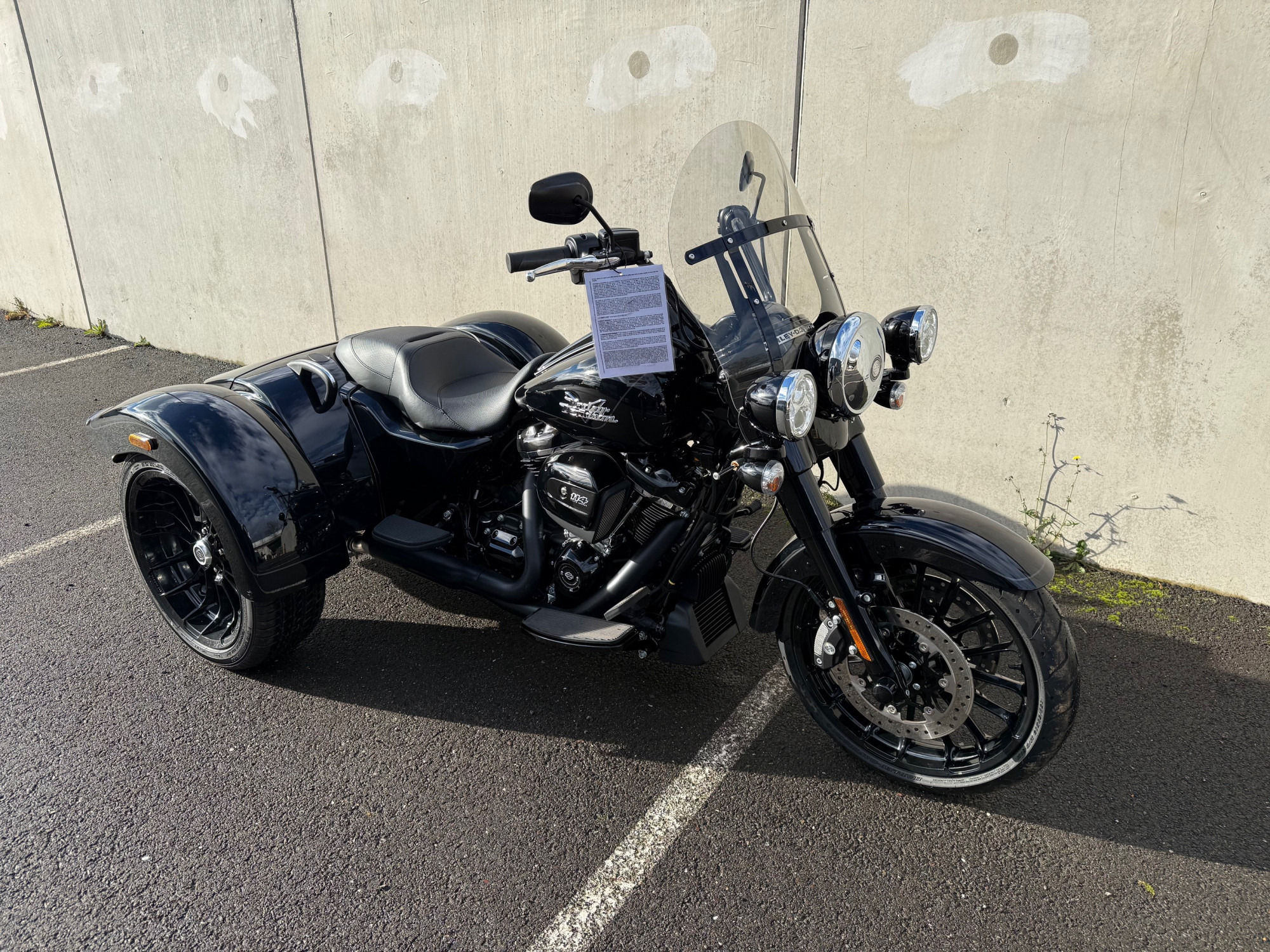 HARLEY-DAVIDSON TRIKE FREEWHEELER 1868