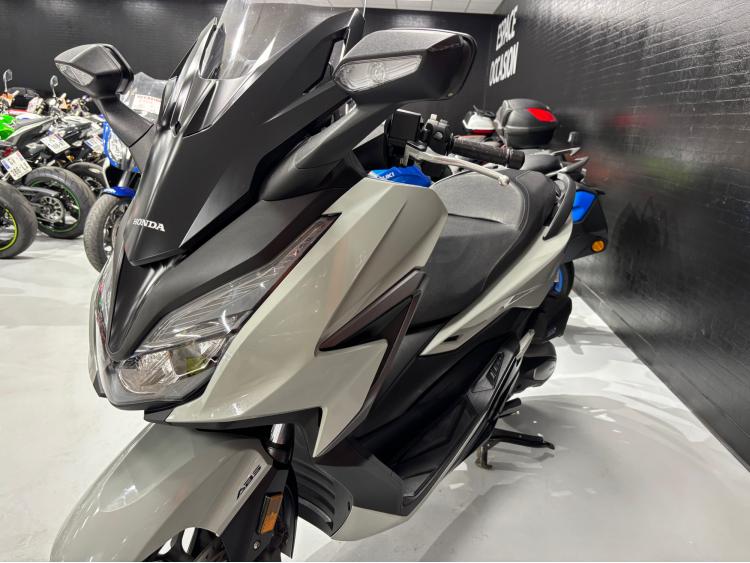 HONDA FORZA 125