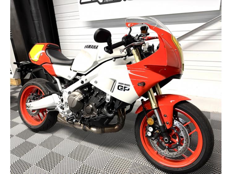 YAMAHA XSR 900 GP A2 - Possible Full - Garantie 2030 - A partir de 197e/Mois sans apport