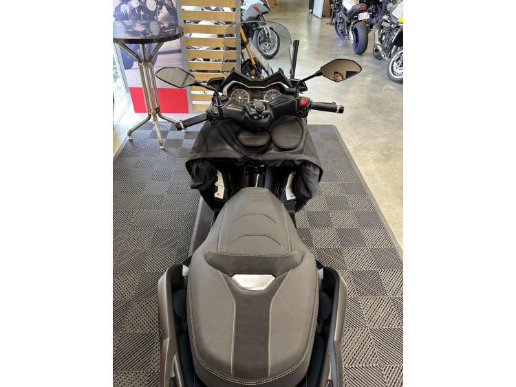 YAMAHA XMAX 300 TECH MAX