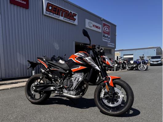 KTM 890 DUKE