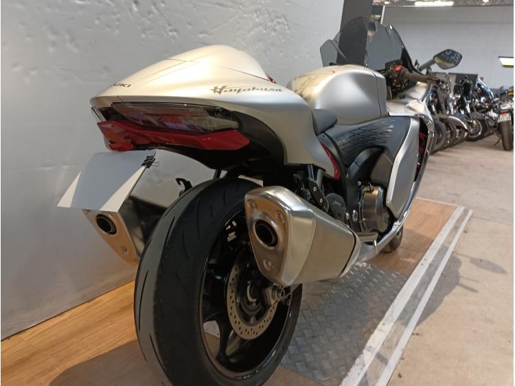 SUZUKI GSX 1300 R HAYABUSA