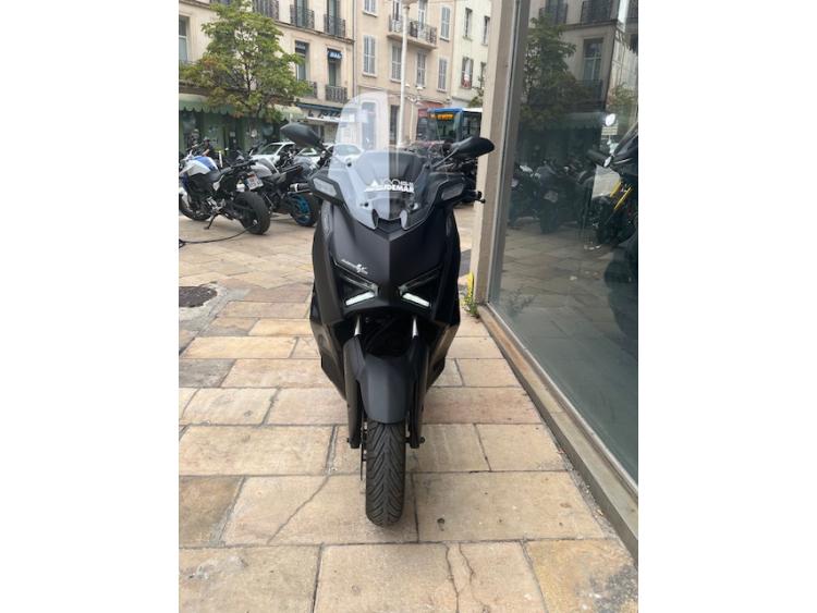 YAMAHA XMAX 300 Tech Max