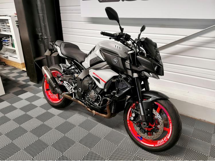 YAMAHA MT-10 MT10