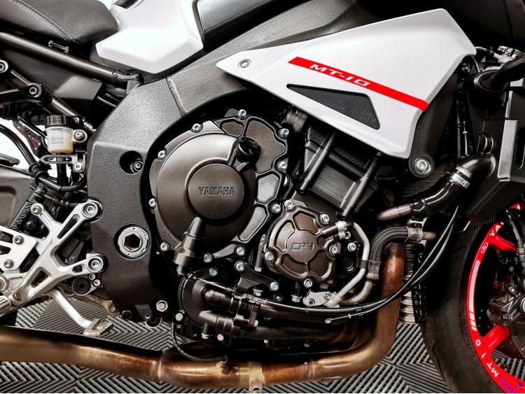 YAMAHA MT-10 MT10