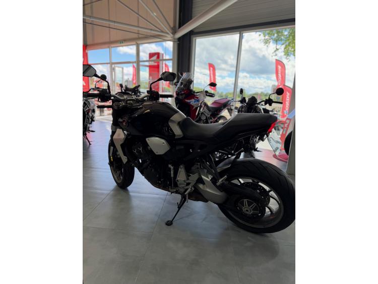 HONDA CB 1000 R
