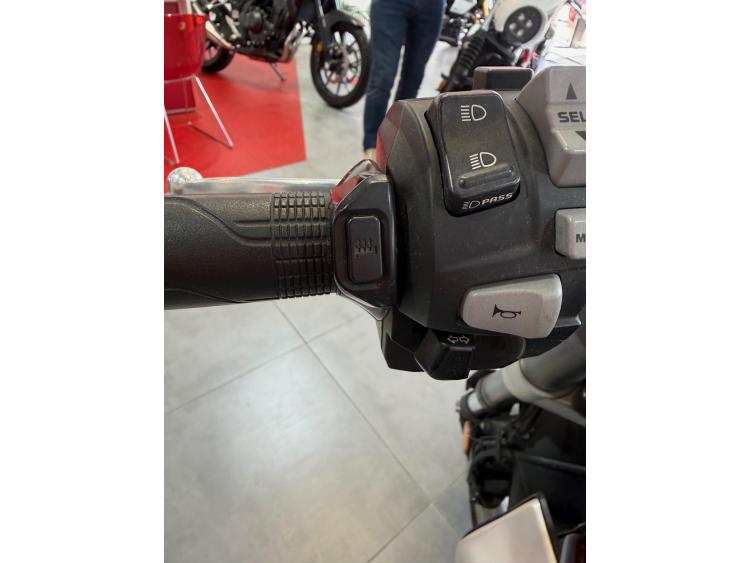 HONDA CB 1000 R