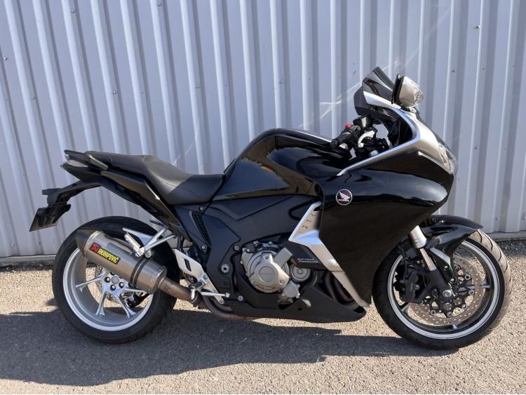 HONDA VFR1200F DCT 173CV