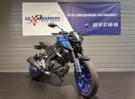 YAMAHA MT-125