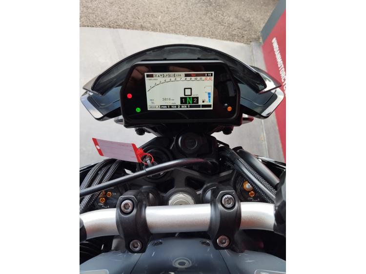 YAMAHA MT-10