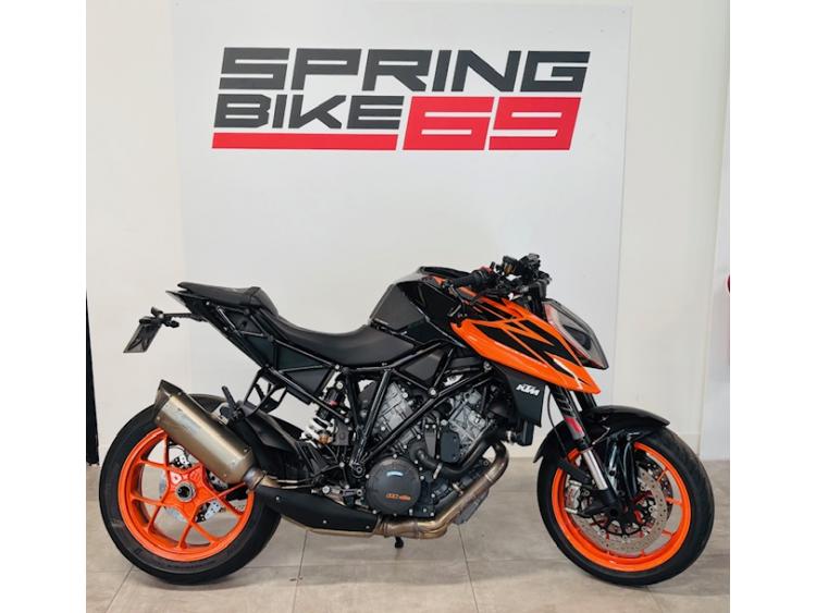 KTM 1290 SUPER DUKE R