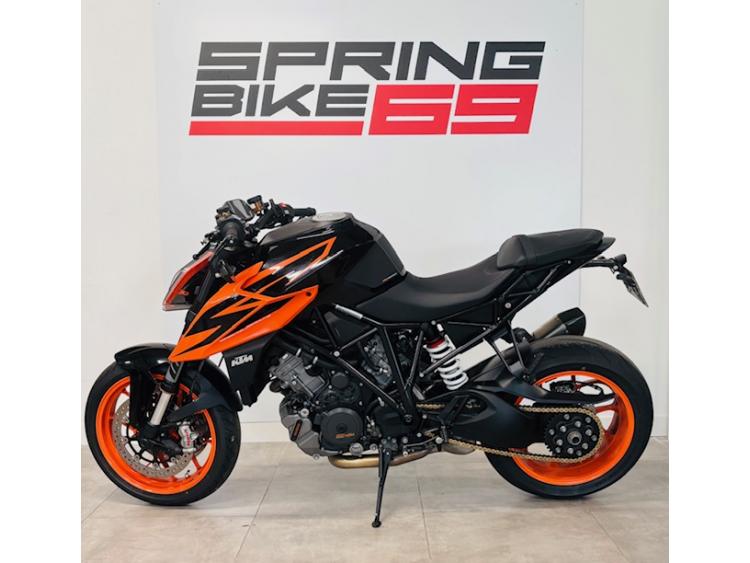 KTM 1290 SUPER DUKE R