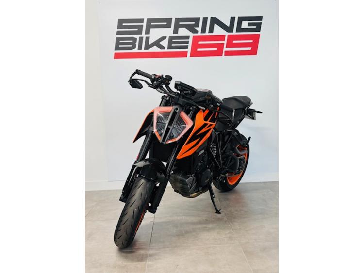 KTM 1290 SUPER DUKE R