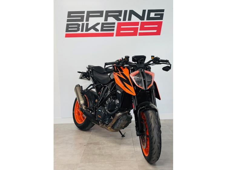 KTM 1290 SUPER DUKE R