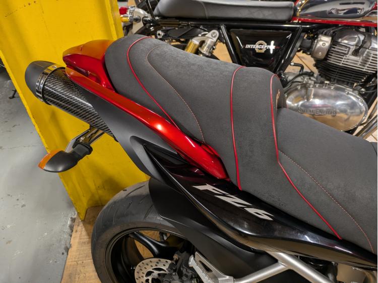 YAMAHA FZ6 (98CV) 4900 KMS 