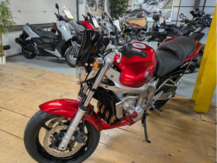 YAMAHA FZ6 (98CV) 4900 KMS 
