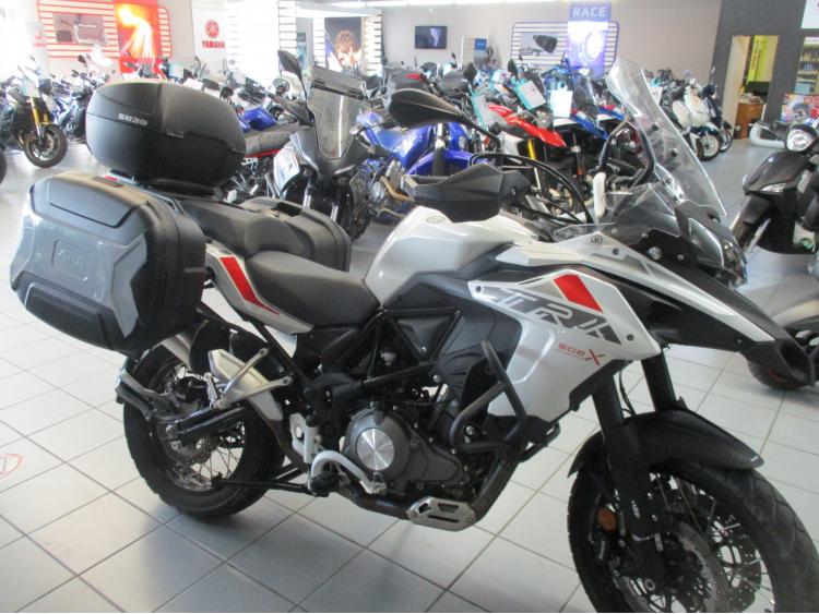 BENELLI TRK 502 X