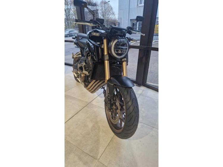 HONDA CB 650 R garantie 12 mois