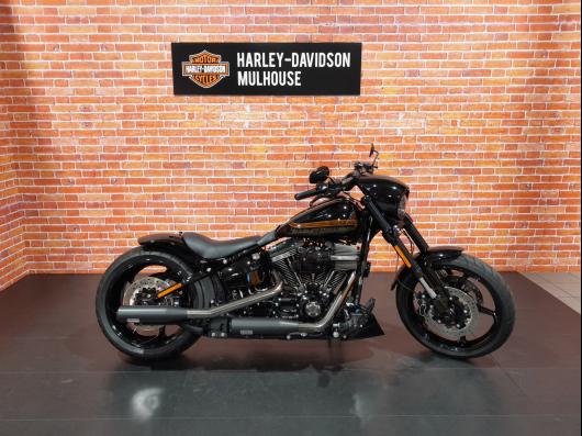 HARLEY-DAVIDSON SOFTAIL BREAKOUT 1800 PRO STREET CVO