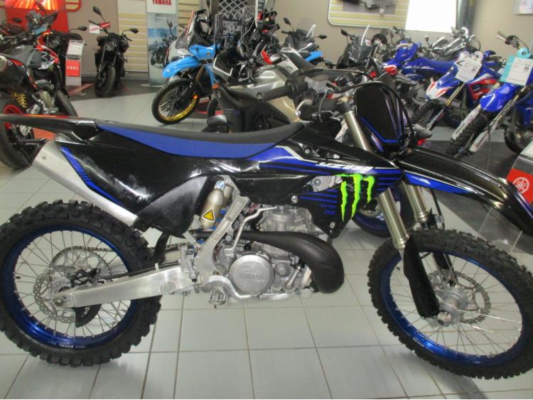 YAMAHA YZ250
