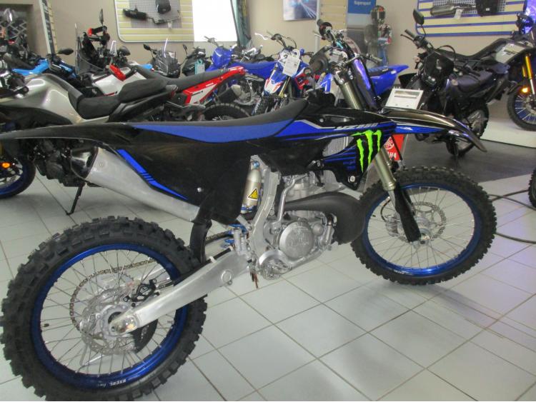 YAMAHA YZ250