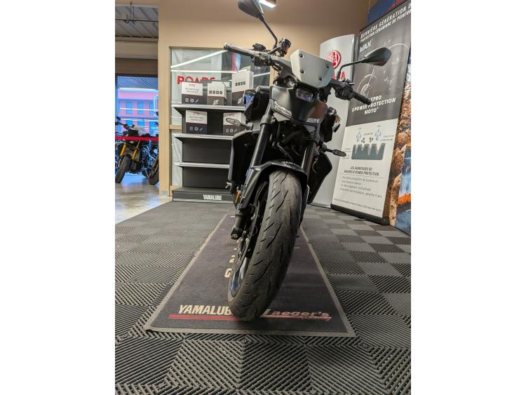 YAMAHA MT-09  Y-AMT GARANTIE CONSTRUCTEUR SEPTEMBRE 2026