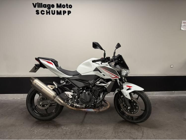 KAWASAKI Z400 AKRAPOVIC