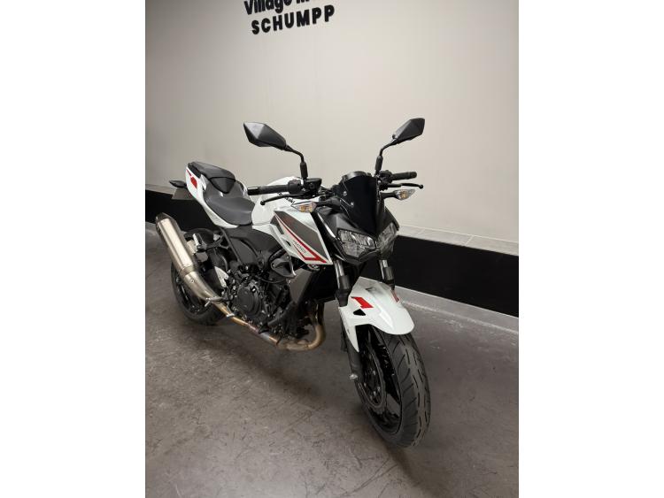KAWASAKI Z400 AKRAPOVIC