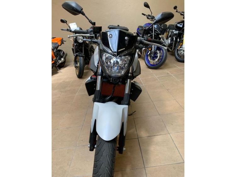 YAMAHA MT-03