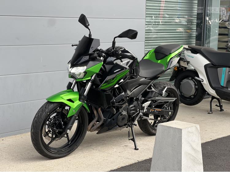 KAWASAKI Z 400