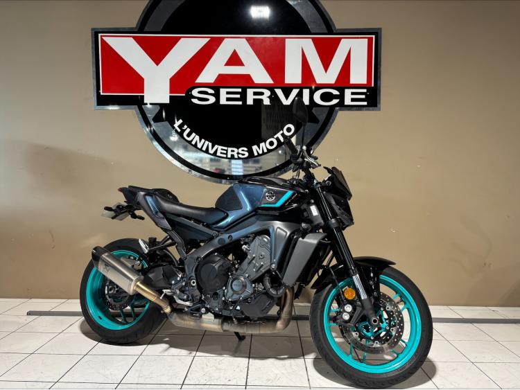 YAMAHA MT-09 LIGNE AKRAPOVIC 11 500€