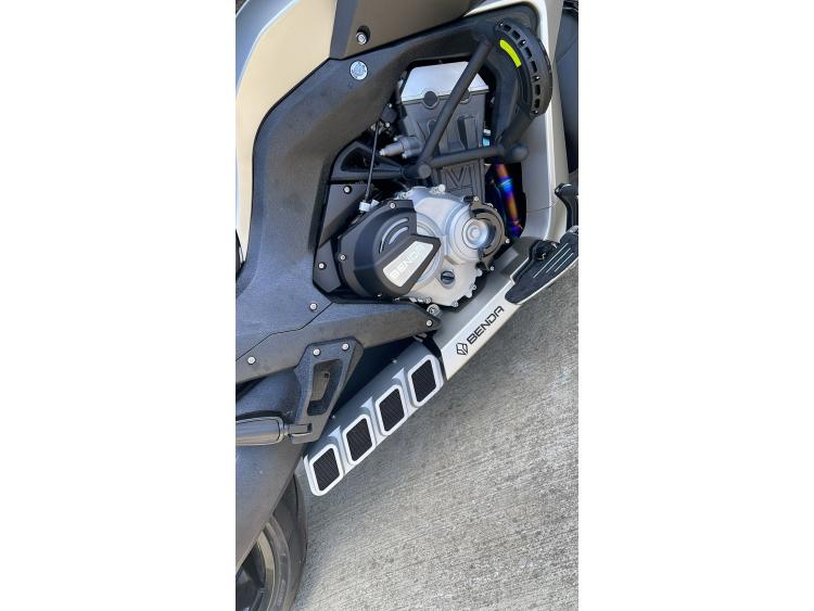 BENDA MOTOR LFC 700