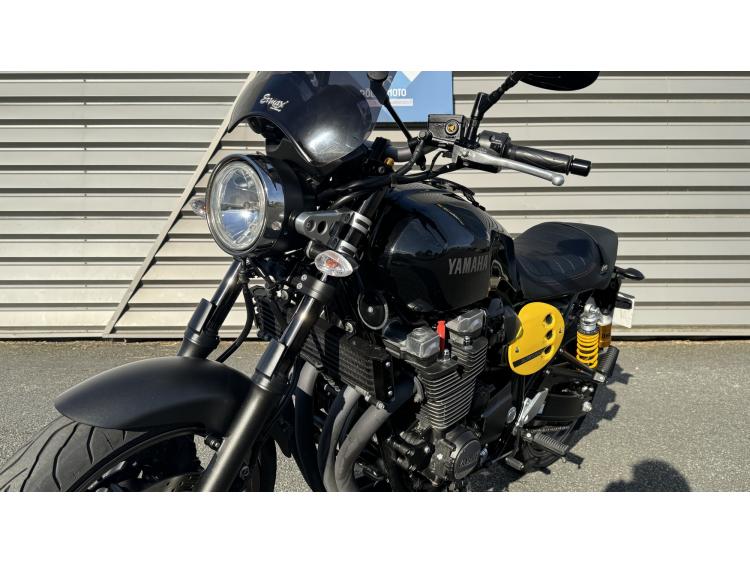 YAMAHA XJR 1300