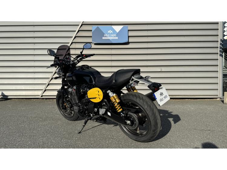 YAMAHA XJR 1300