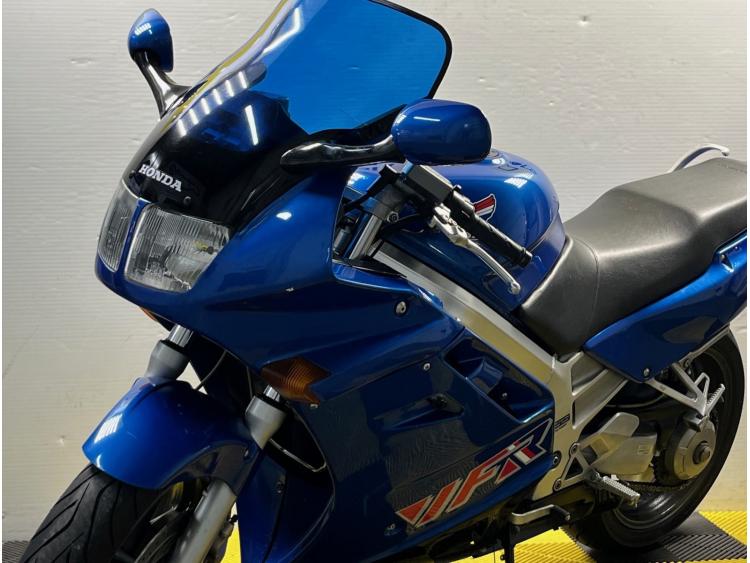 HONDA VFR 750 F