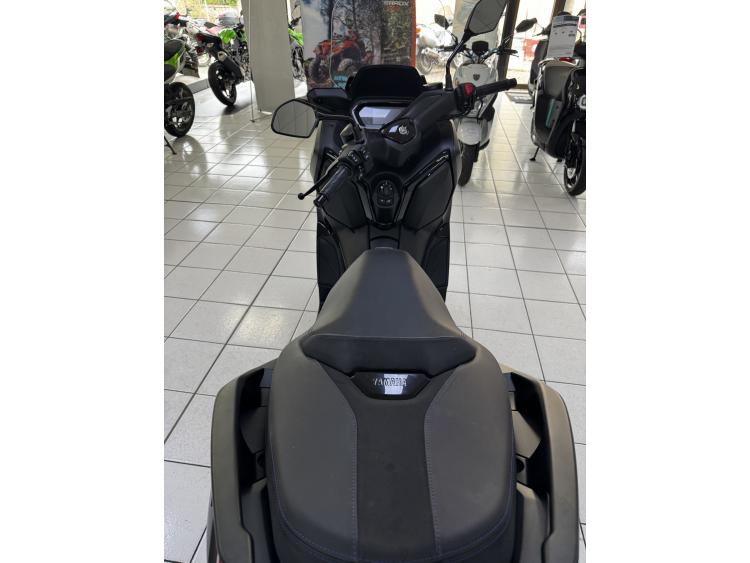 YAMAHA XMAX 125