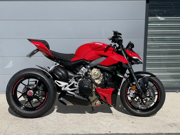 DUCATI 1100 STREETFIGHTER V4