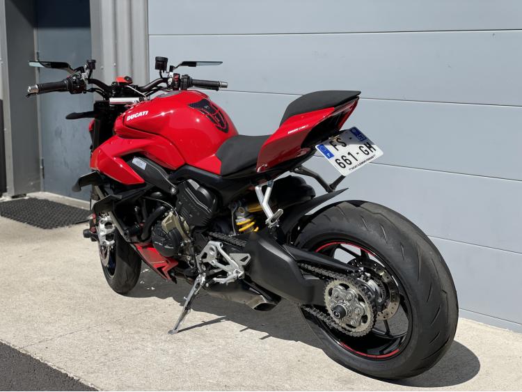 DUCATI 1100 STREETFIGHTER V4