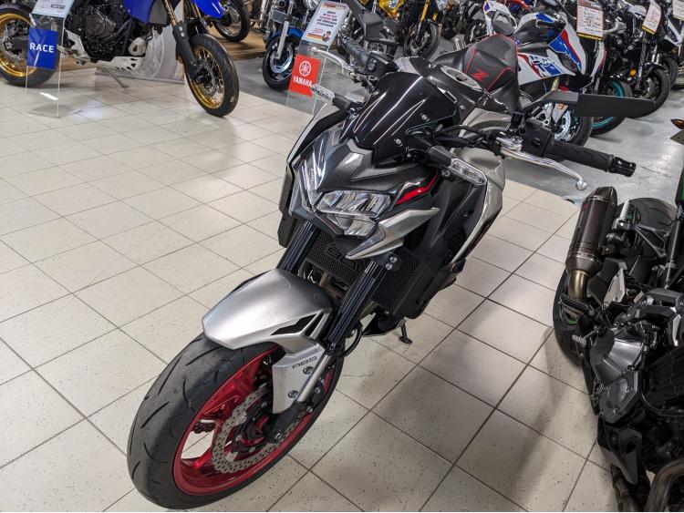 KAWASAKI Z 900