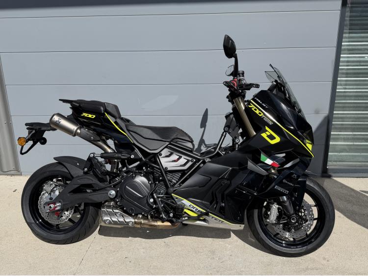 ITALJET DRAGSTER 700