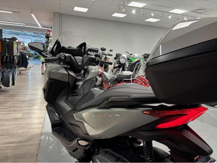 HONDA  FORZA 125 Top Box