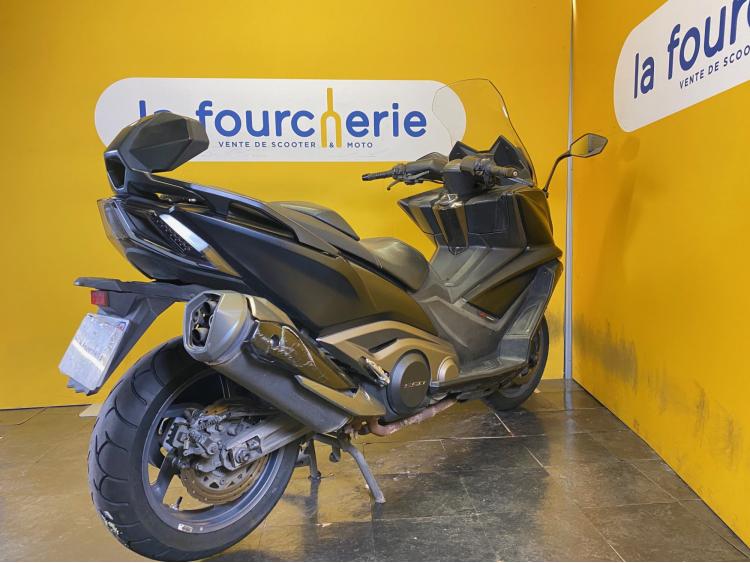 KYMCO AK 550