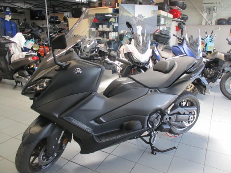 YAMAHA XP T-MAX 560