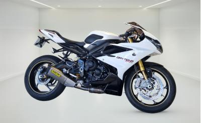 TRIUMPH DAYTONA 675