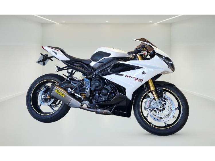 TRIUMPH DAYTONA 675 R 