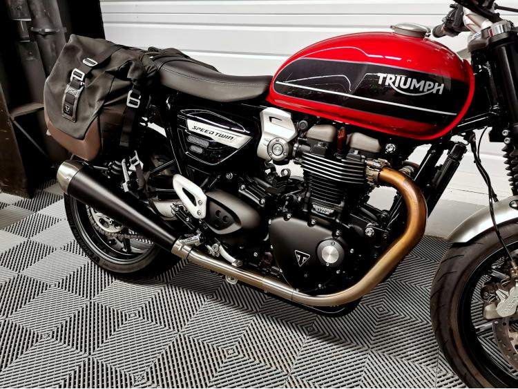 TRIUMPH SPEED TWIN 1200 - 1ere Main