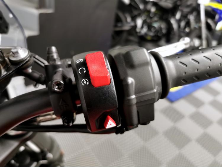 TRIUMPH SPEED TWIN 1200 - 1ere Main